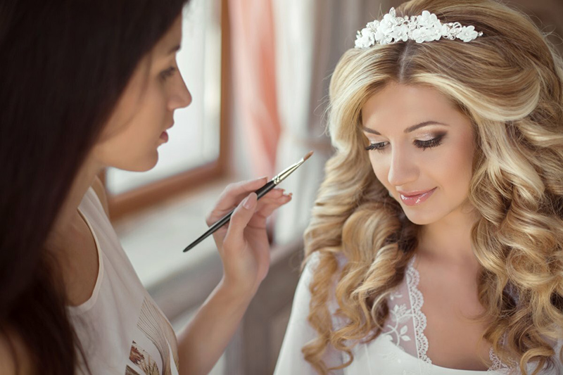 Чем свадебный макияж отличается от обычного