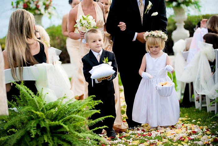 Дети на свадебной церемонии