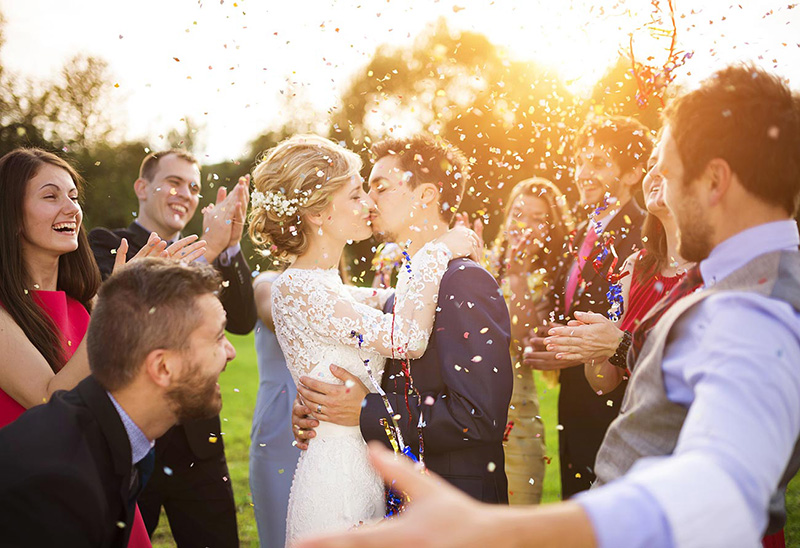 Как сделать комфортной свадьбу для ваших гостей без пары