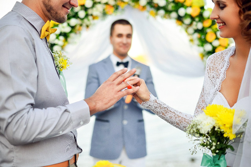Как выбрать ведущего на свадьбу