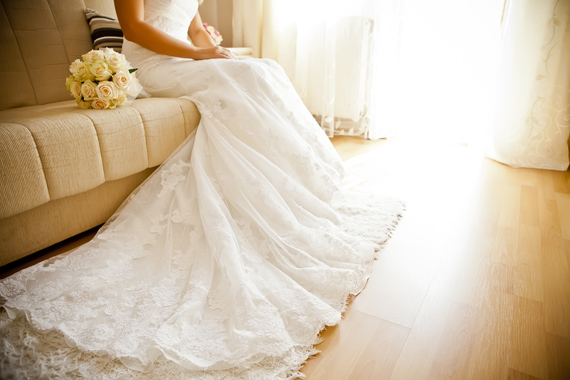Нужно ли невесте второе свадебное платье
