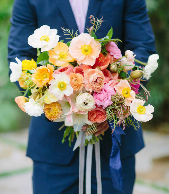 Почему на свадьбе цветы невесте лучше дарить не в ЗАГСе?