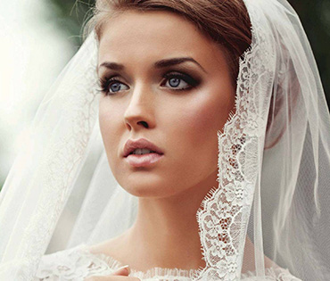 Почему у невесты белое платье и фата на свадьбе