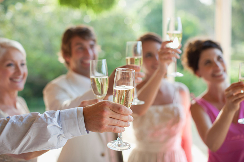 Свадебный тост: как сделать его особенным и незабываемым моментом