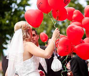 Воздушные шары на свадьбу с доставкой в Санкт-Петербурге